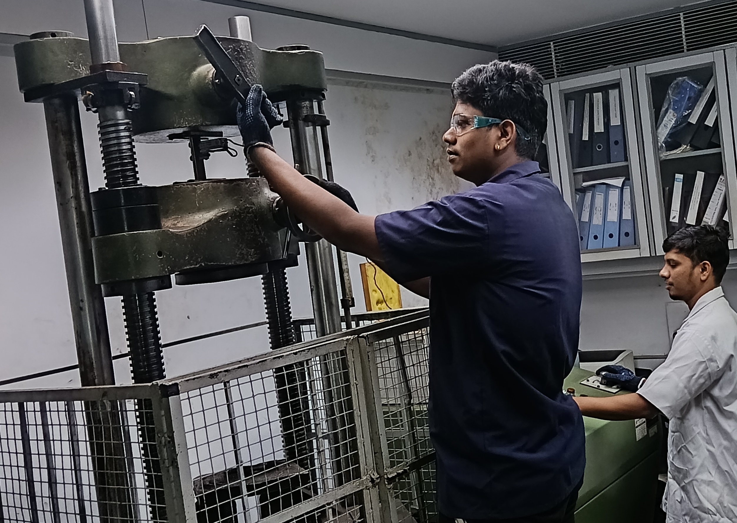 Tensile testing on a Universal Testing Machine