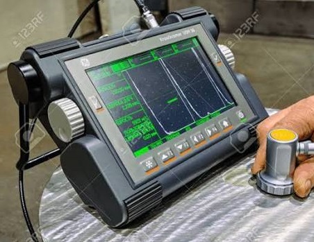 Ultrasonic testing kit with probes and couplant